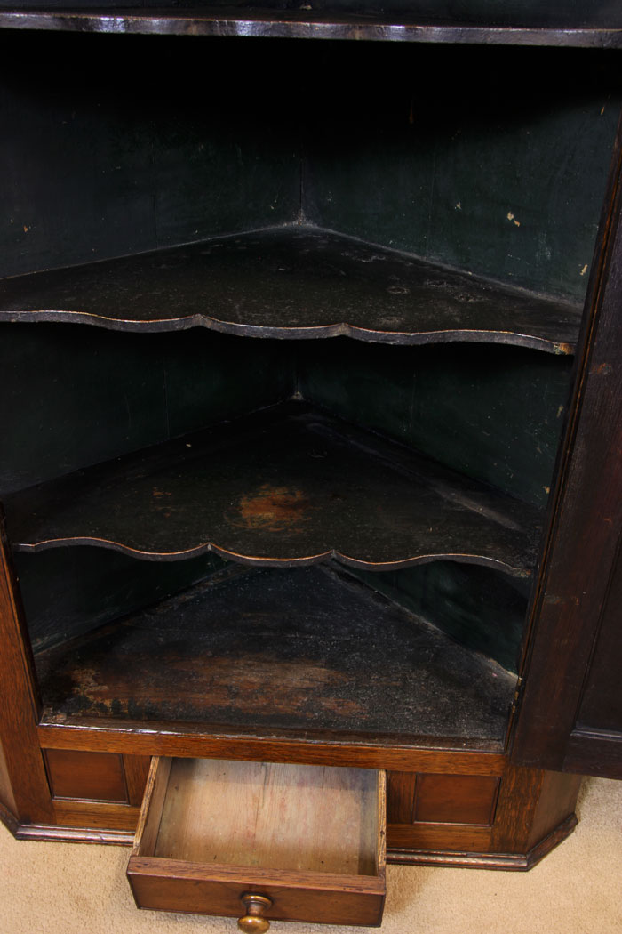 Georgian Antique Corner Cupboard,