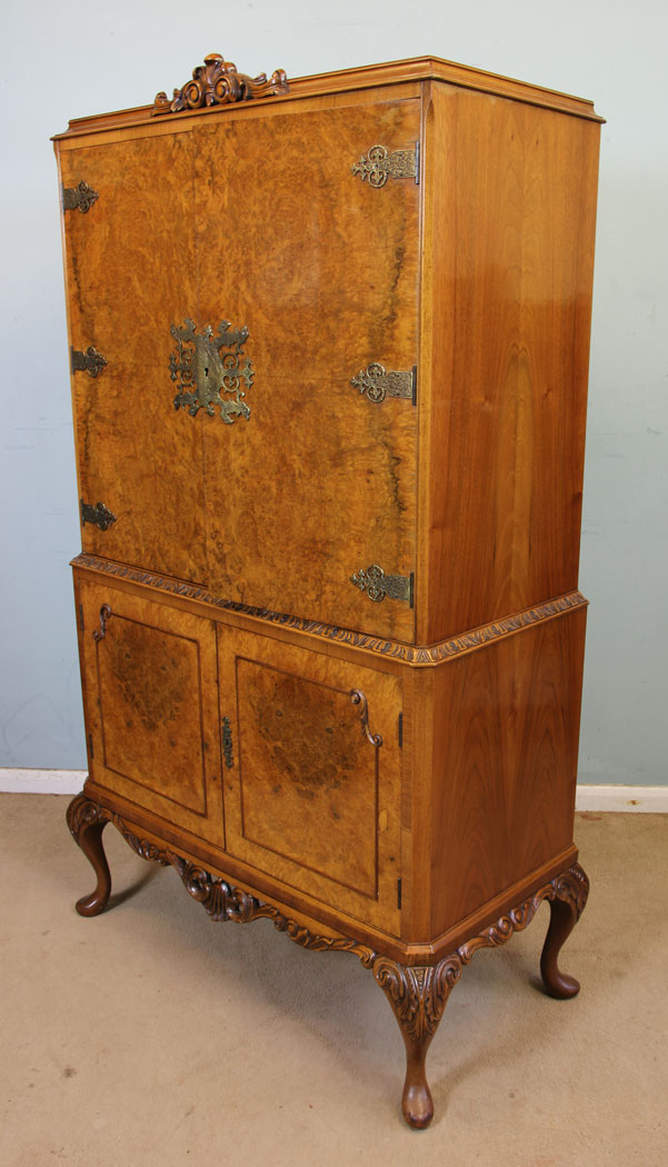 Burr Walnut Cocktail Drinks Cabinet,