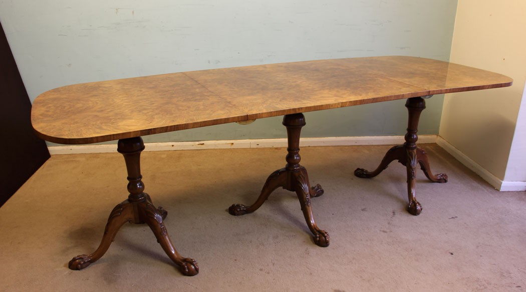 Antique 3 Pillar Georgian Style Burr Walnut Dining Table, Antique Burr Walnut Pedestal Dining Table,