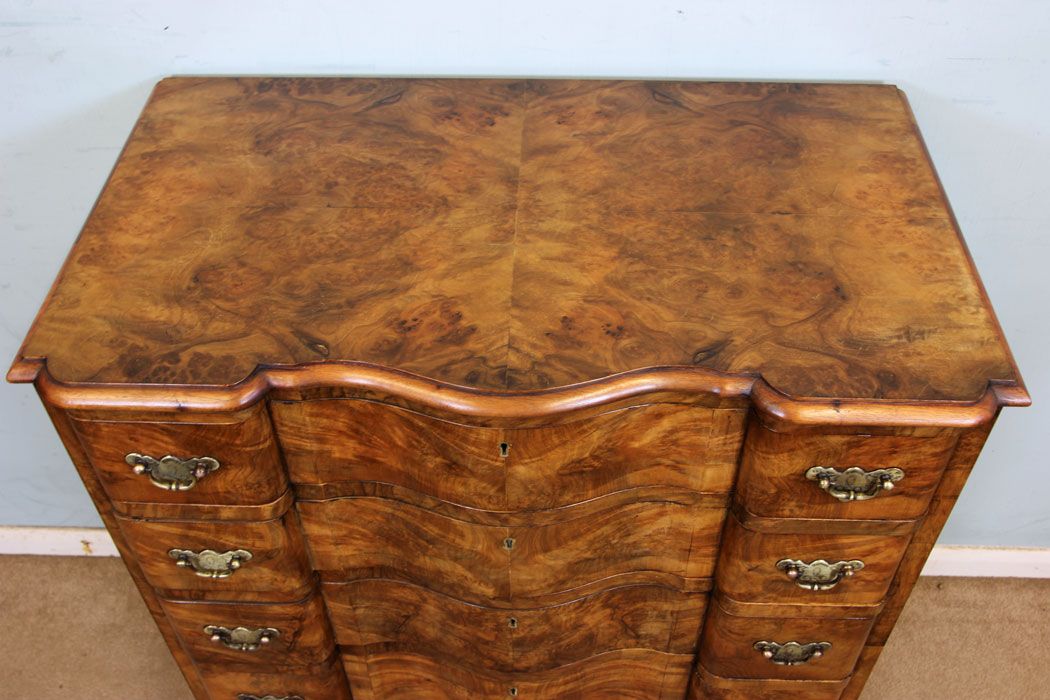 Antique Shaped Burr Walnut Chest Drawers,