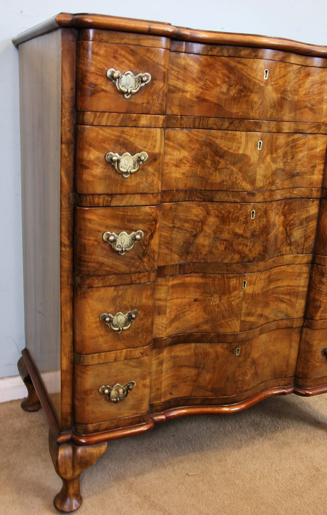 Antique Walnut Chest of Drawers,