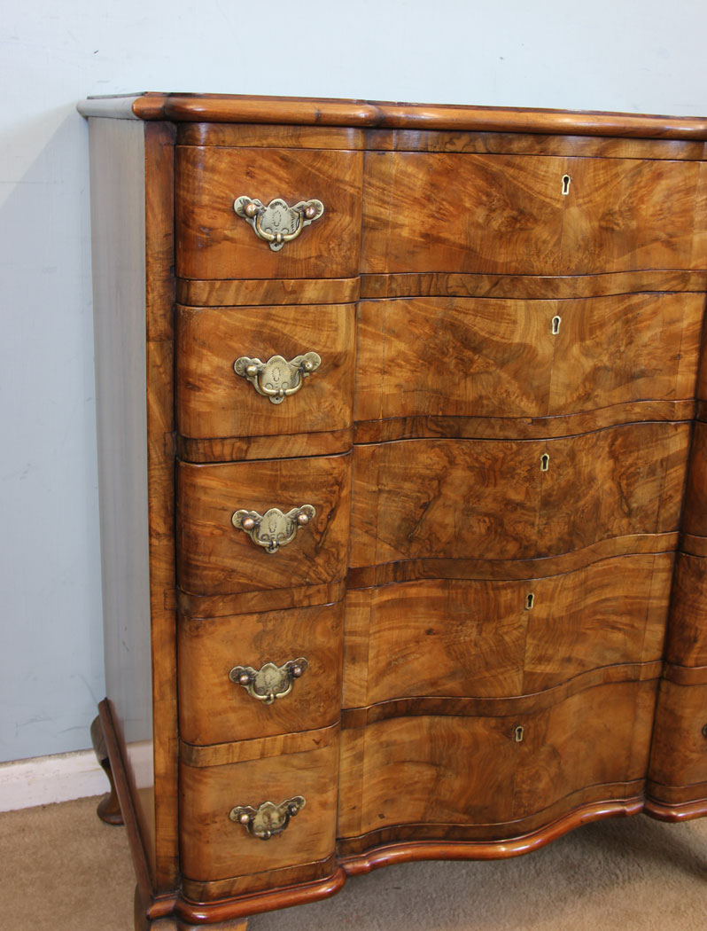 Burr Walnut Antique Chest of Drawers,