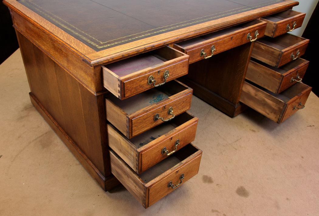Antique Oak Partners Kneehole Desk. Antique Oak Partners Desk