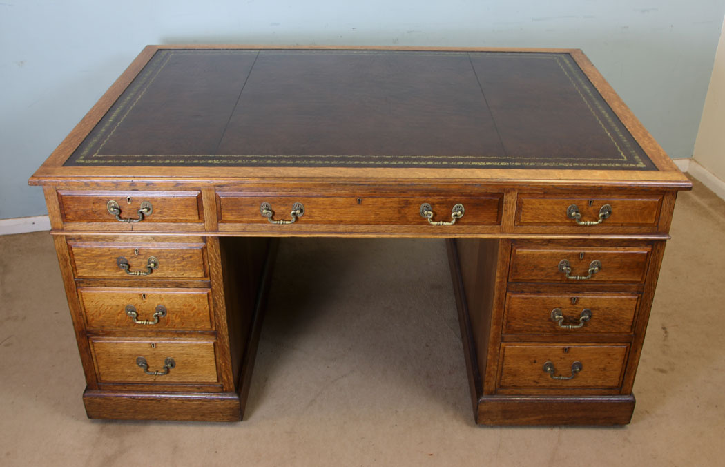Antique Oak Partners Writing Desk. Antique Oak Partners Desk