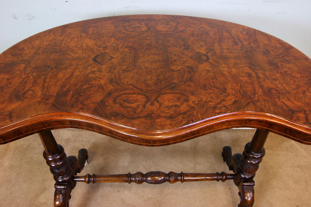 10926r11 Antique Walnut Centre Table.