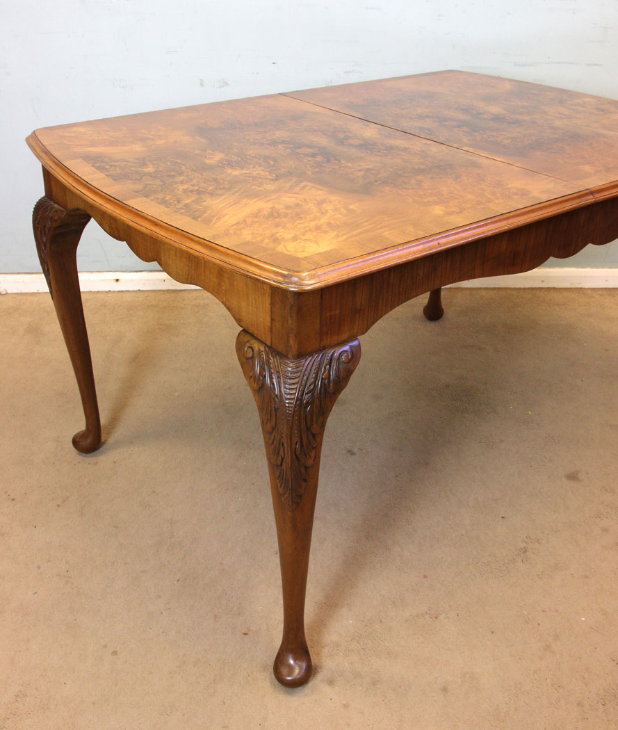 Antique Queen Anne Style Dining Table,