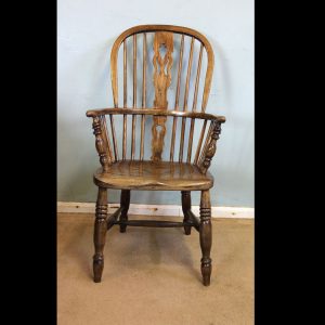 Antique Windsor Chair