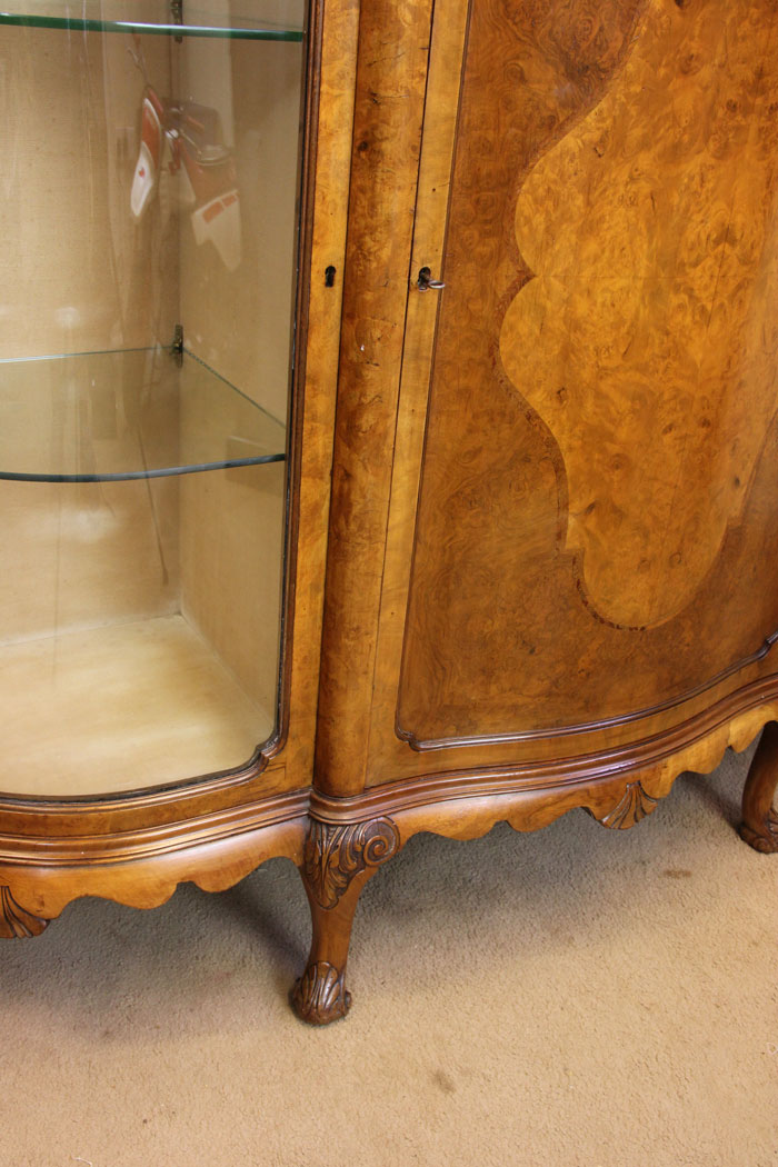 10973r7 Antique Walnut Credenza, Display Cabinet, Antique Burr Walnut Credenza