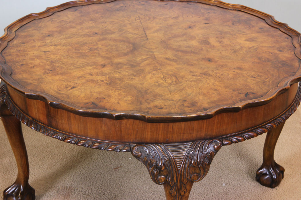 10977r8 Antique Burr Walnut Coffee Table,