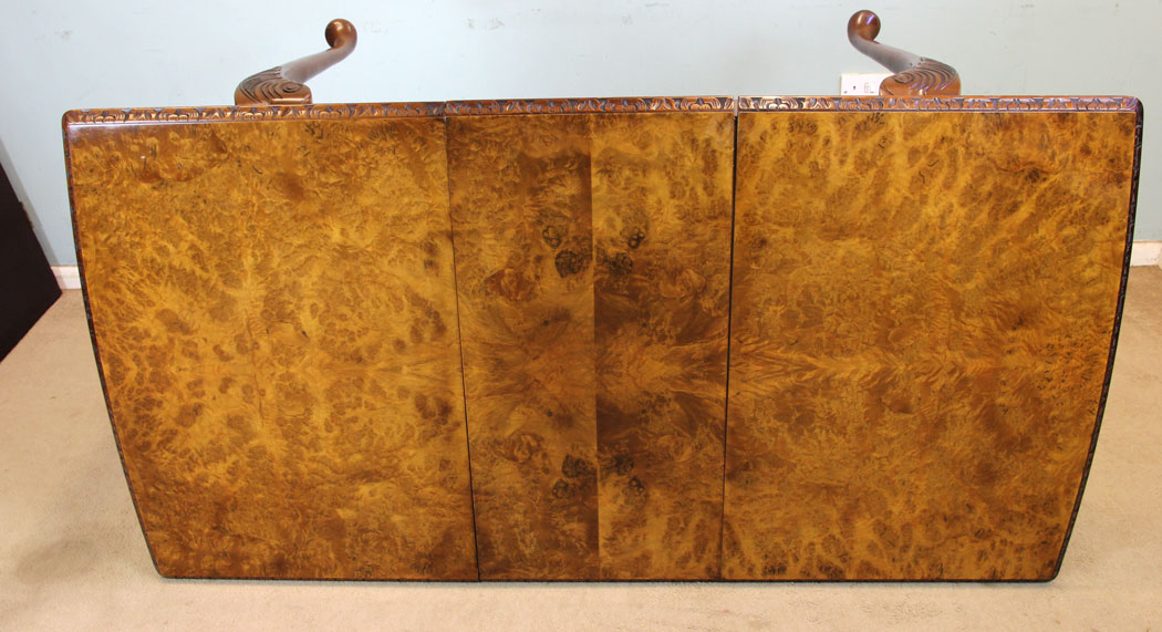10980r11 Burr Walnut Dining Table, London, Queen Anne Style Burr Walnut Dining Table