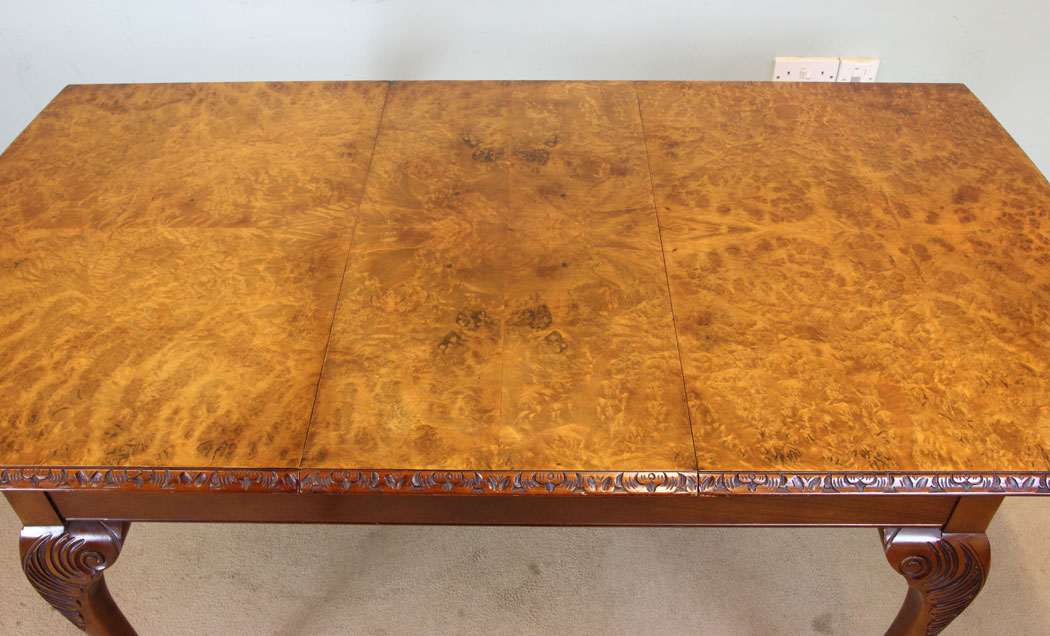 10980r6 Antique Burr Walnut Extending Dining Table, Queen Anne Style Burr Walnut Dining Table