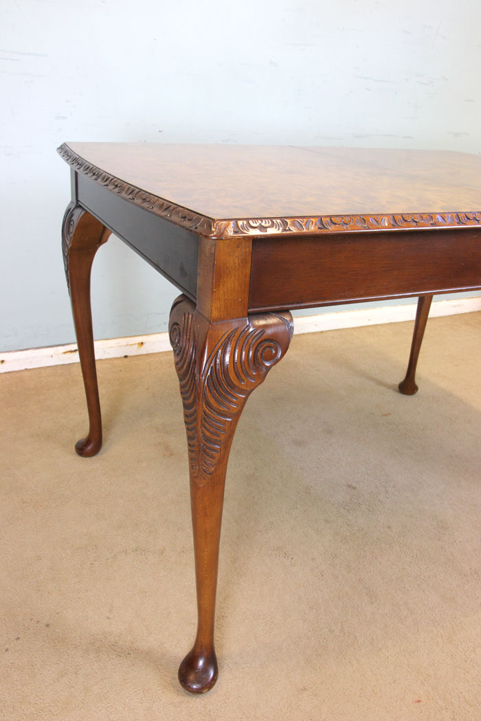 10980r8 Queen Anne Style Burr Walnut Dining Table, Queen Anne Style Burr Walnut Dining Table