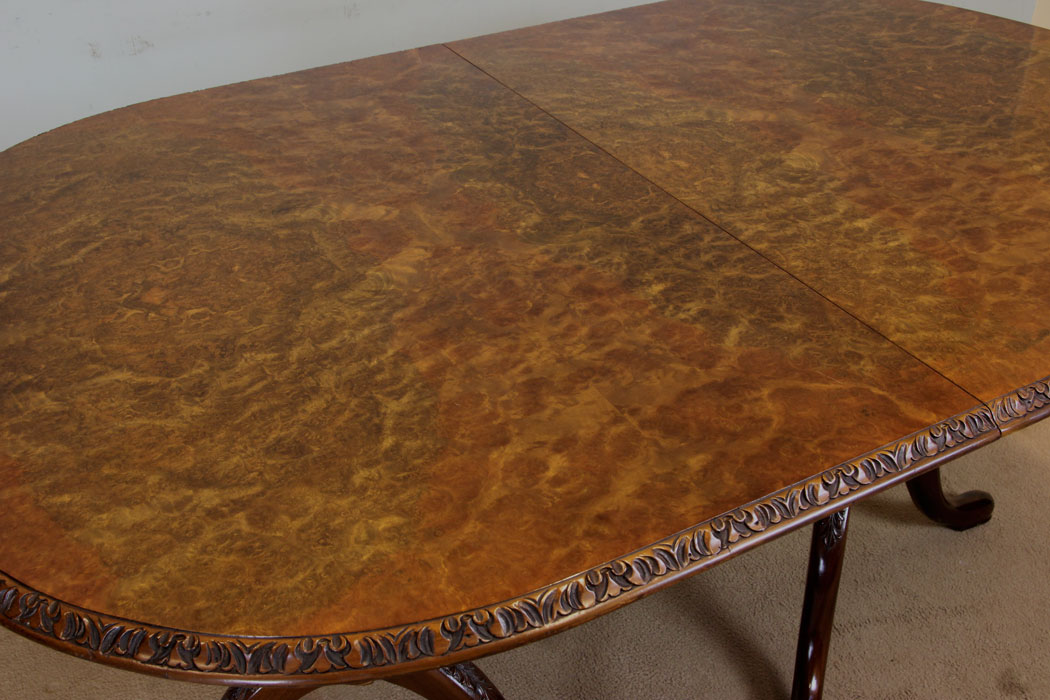 10982r4 Burr Walnut Twin Pedestal Dining Table