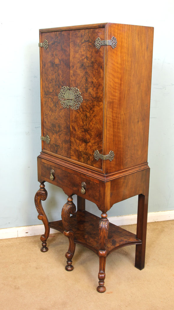 10987r3 Antique Burr Walnut Side Cabinet, Antique Figured Walnut Side Cabinet, Drinks Cabinet