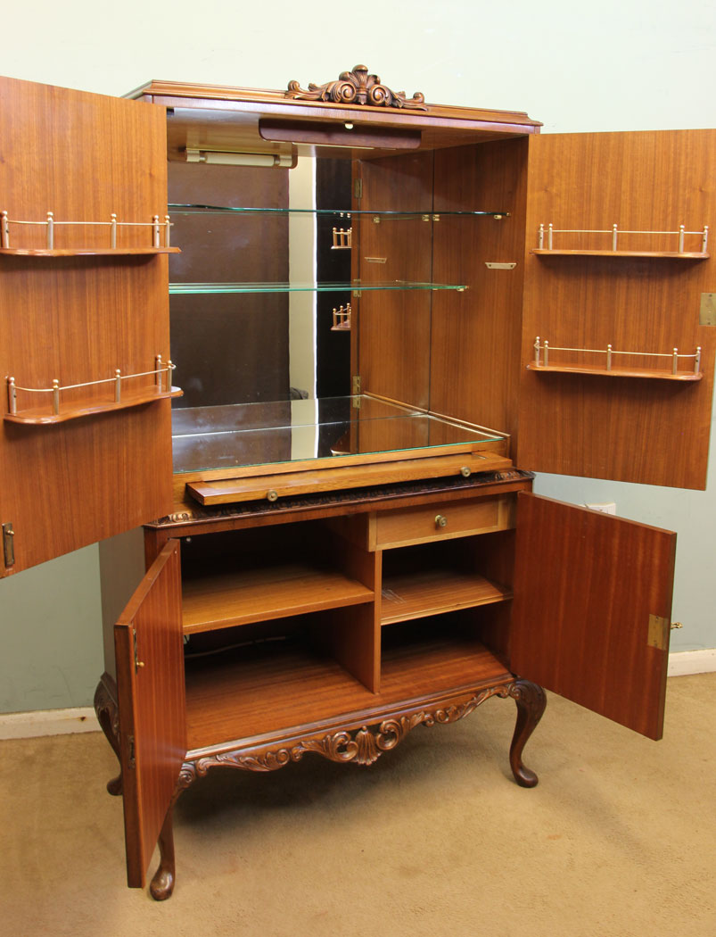 10990r12 Antique Burr Walnut Cocktail Cabinet, Burr Walnut Queen Anne Style Cocktail Drinks Cabinet