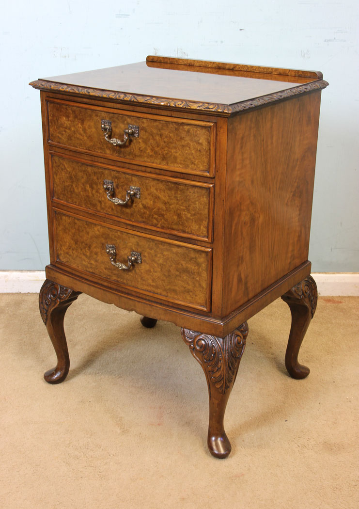10994r4 Antique Burr Walnut Bedside Cabinet, Burr Walnut Queen Anne Style Side Cabinet