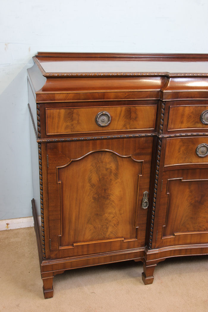 10997r9 Quality Antique Mahogany Sideboard, Lincolnshire, Antique Mahogany Breakfront Sideboard