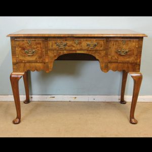 Antique Quality Burr Walnut Side Table.