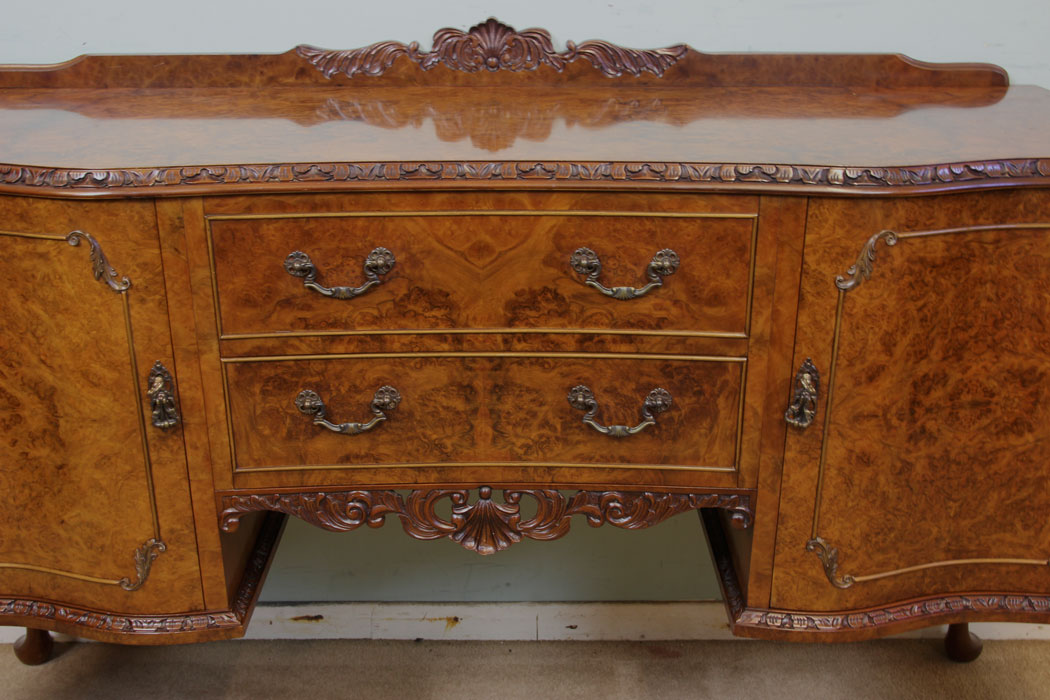 11002r12 Antique Burr Walnut Sideboard, Queen Anne Style Burr Walnut Sideboard