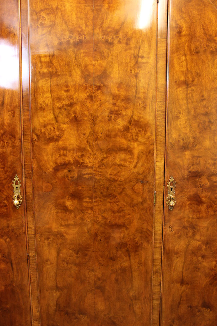 11008r4 Antique Walnut Wardrobe, Queen Anne Style, Antique Burr Walnut Triple Wardrobe