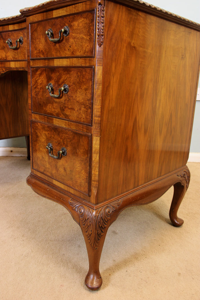 11039r6 Antique Burr Walnut Kneehole Writing Desk, Quality Burr Walnut Dressing Table / Writing Desk