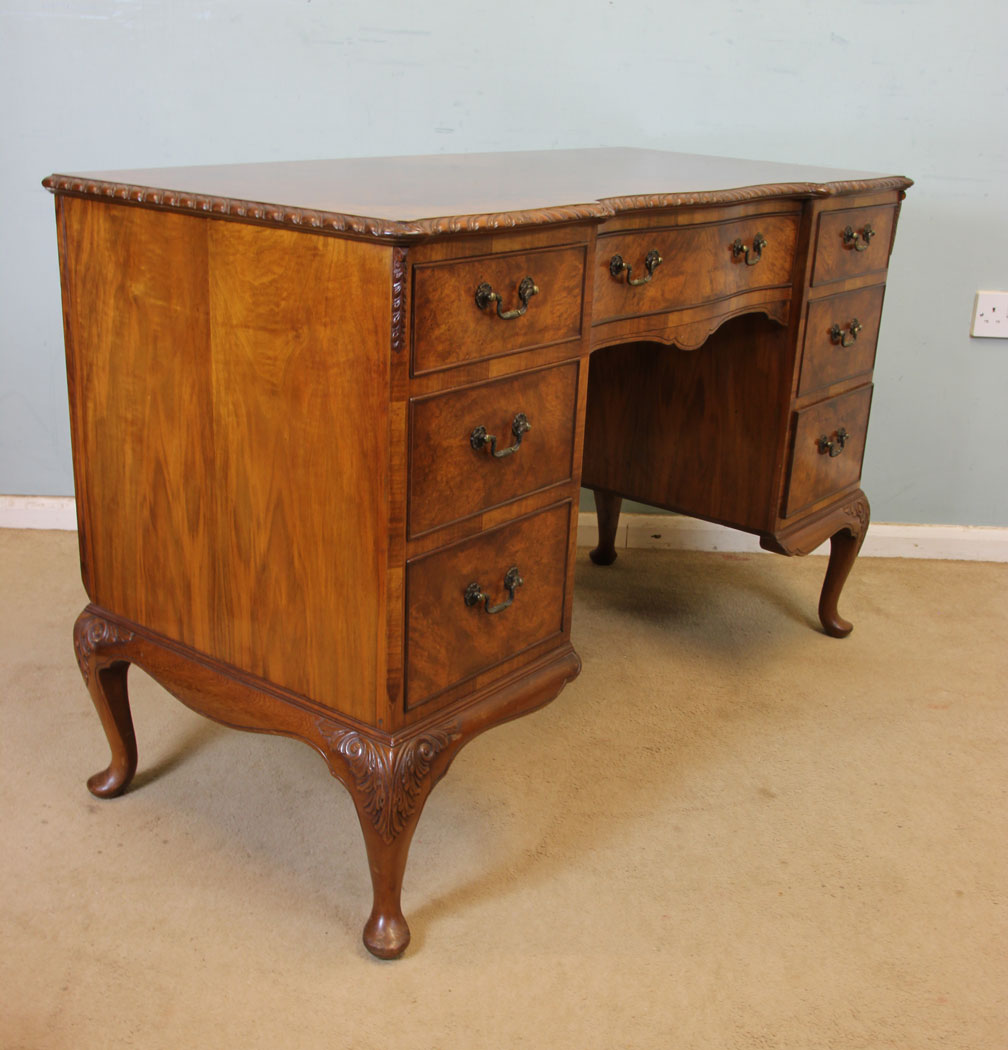 11039r9 Antique Burr Walnut Kneehole Side Table, London, Quality Burr Walnut Dressing Table / Writing Desk