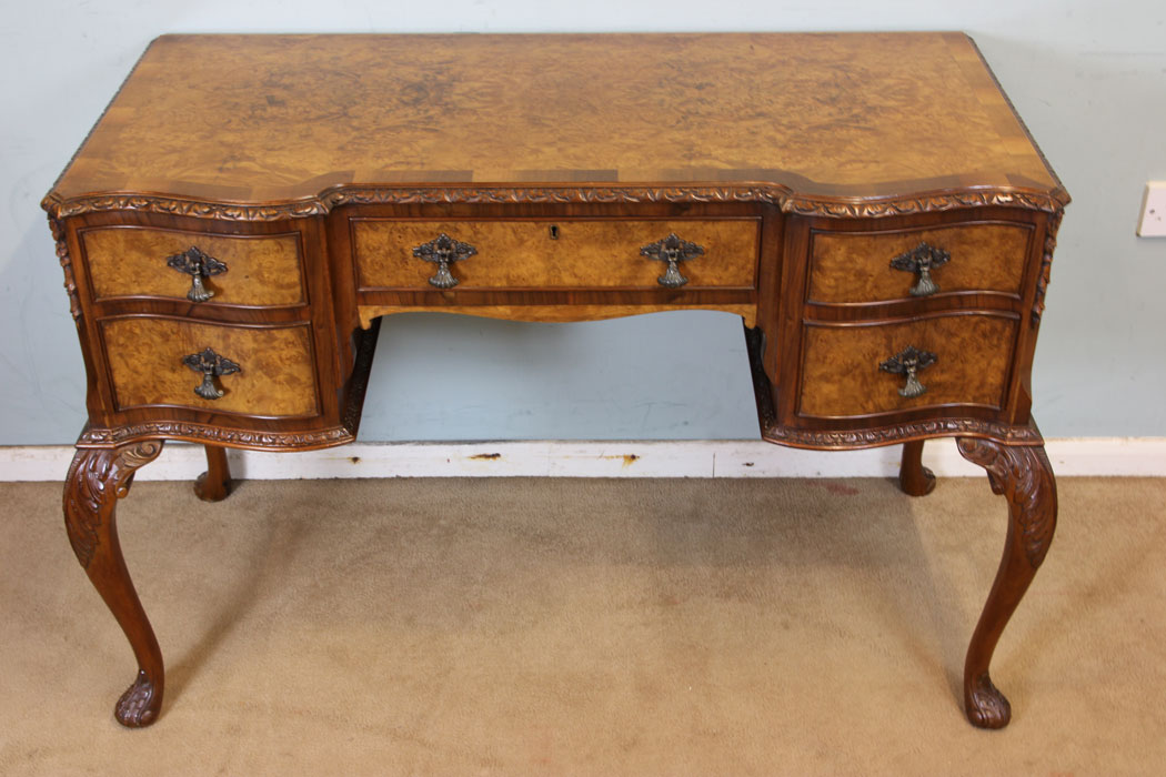 11040r8 Antique Burr Walnut Side Serving Table,