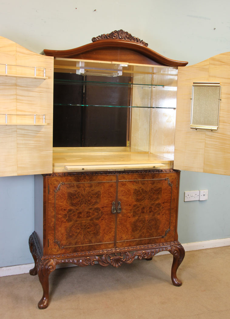 11041r11 Antique Vintage Burr Walnut Cocktail Drinks Cabinet, Antique Burr Walnut Cocktail Drinks Cabinet