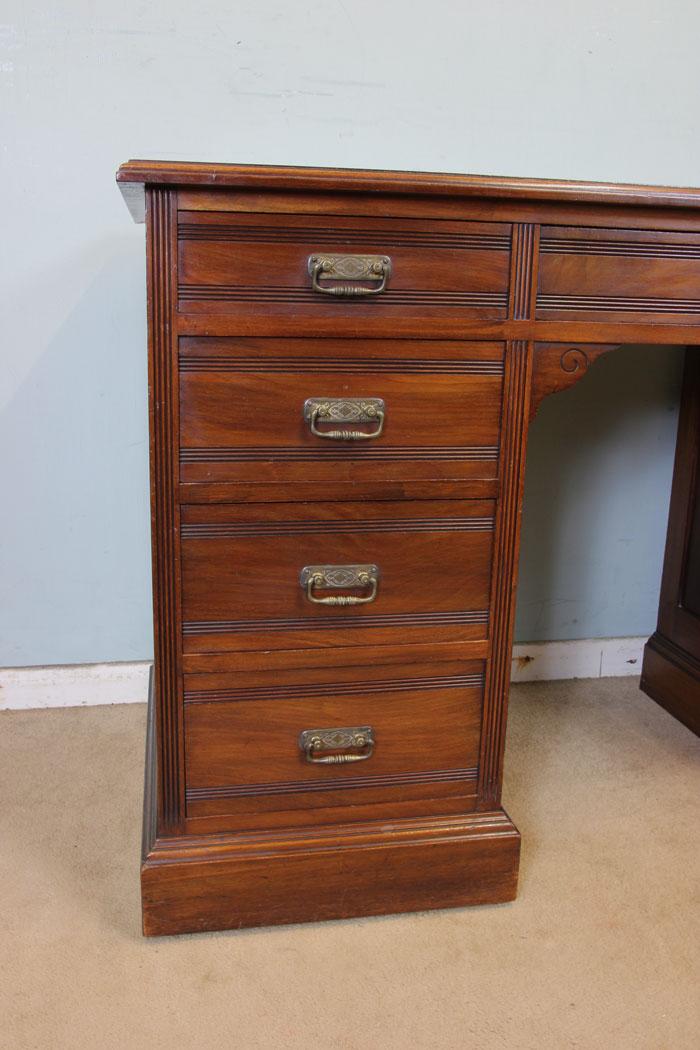 11042r4 Antique Mahogany Leather Top Desk, Antique Mahogany Pedestal Kneehole Writing Desk.