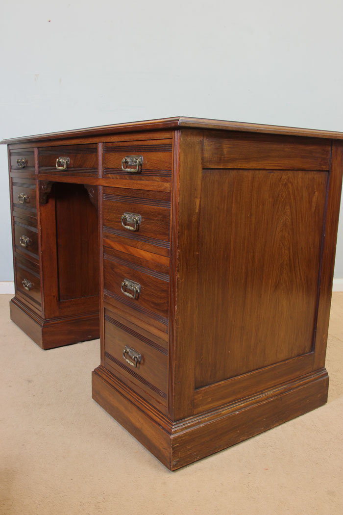 11042r5 Antique Edwardian Mahogany Desk, Antique Mahogany Pedestal Kneehole Writing Desk.