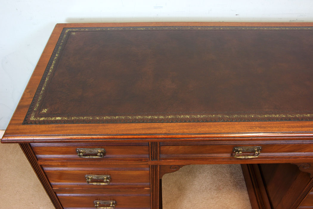 11042r9 Antique Mahogany Desk, Antique Mahogany Pedestal Kneehole Writing Desk.