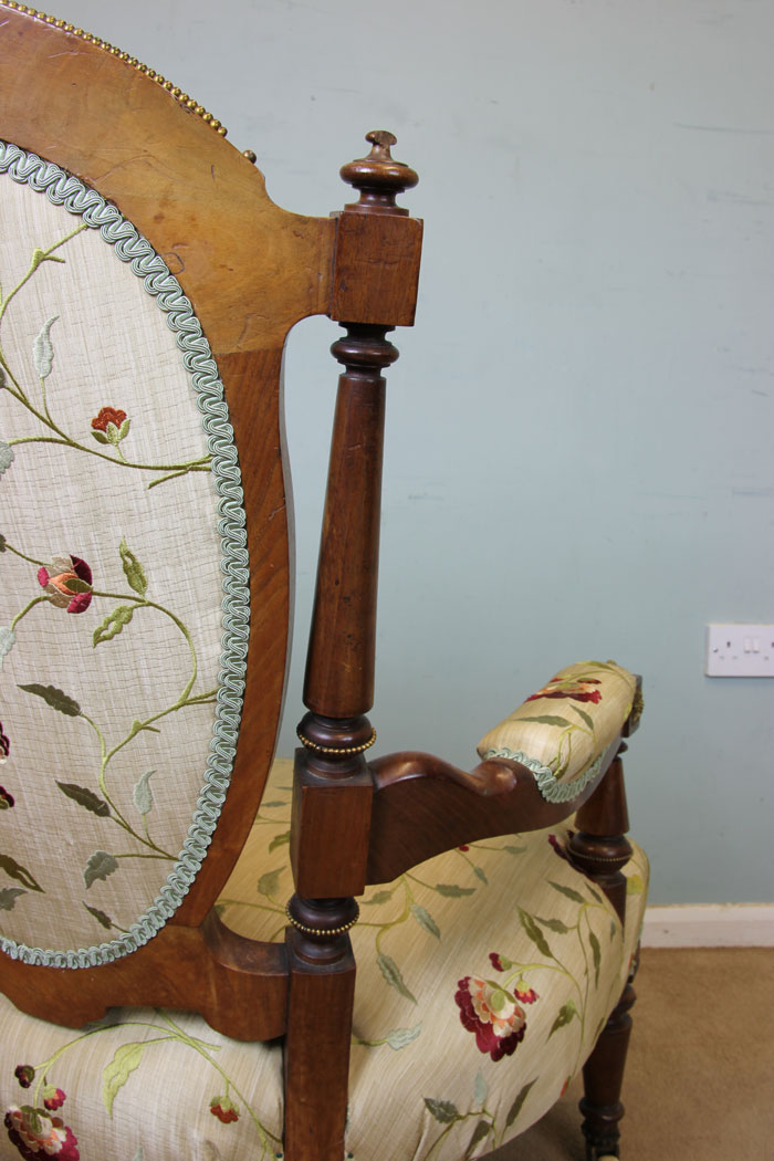 11046r12 Antique Victorian Walnut Gilt Mounts Armchair, Antique Victorian Walnut Open Armchair.