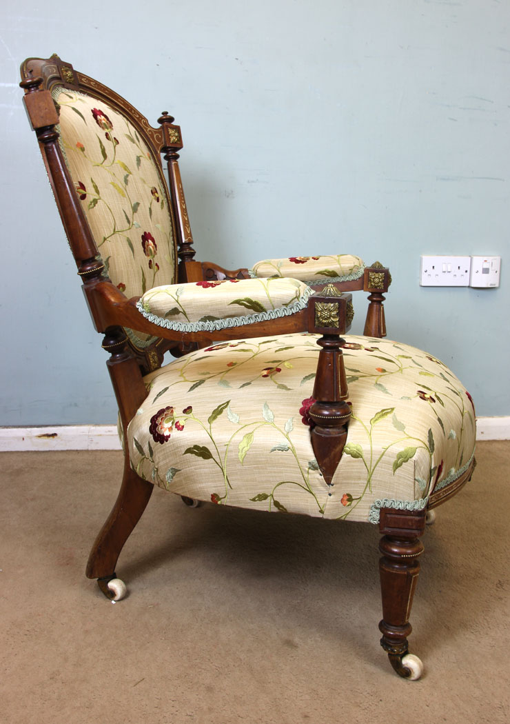 11046r9 Victorian Walnut Gilt Mounts Armchair, Antique Victorian Walnut Open Armchair.