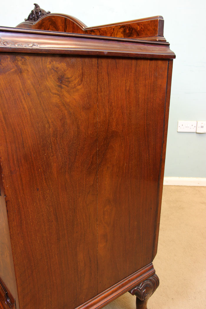 11049r12 Antique Burr Walnut Sideboard, Antique Bow Fronted Burr Walnut Sideboard