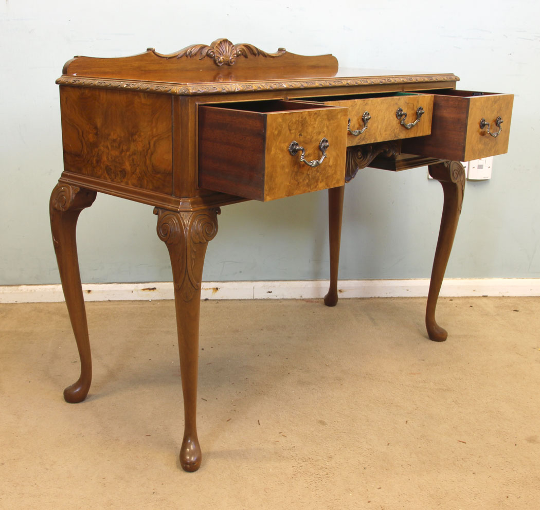 11014r10 Antique Burr Walnut Side Table, Hall Table, Queen Anne Style Burr Walnut Side Table.