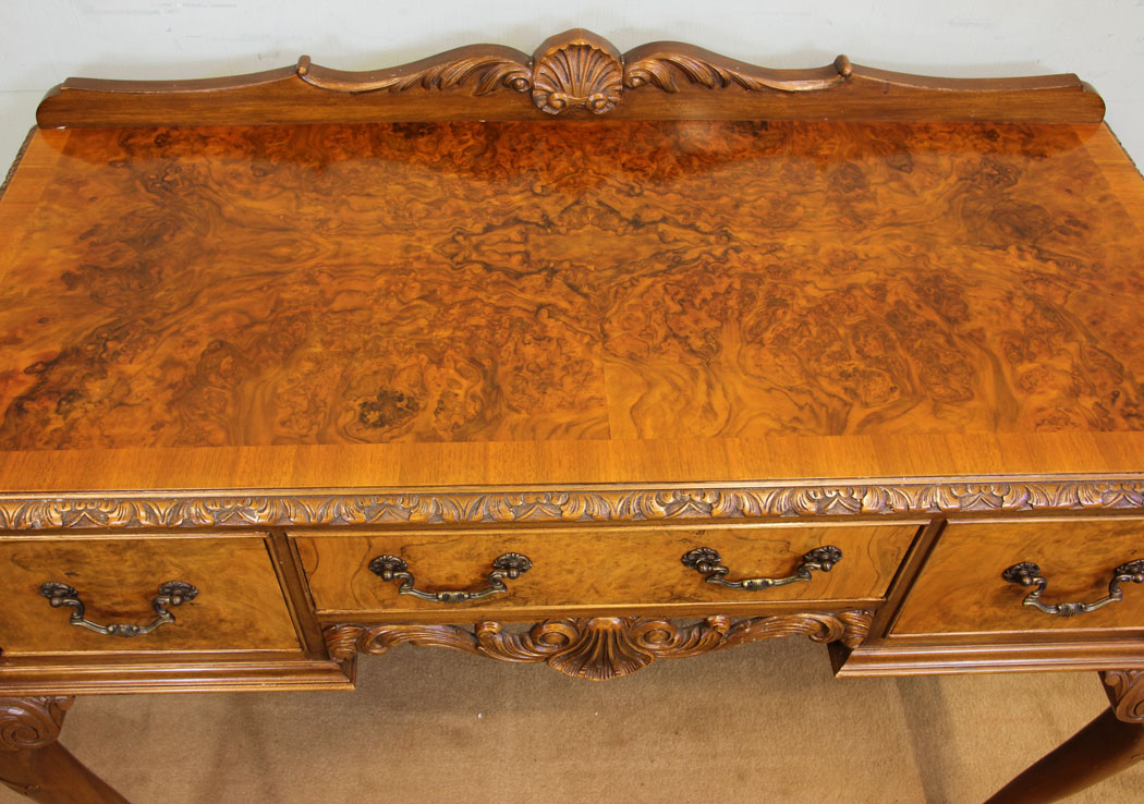 11014r8 Antique Burr Walnut Side Table, Furniture, Queen Anne Style Burr Walnut Side Table.