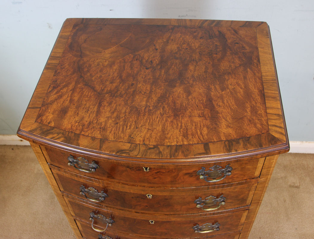 11018r7 Antique Burr Walnut Chest of Drawers, Burr Walnut Bow Front Small Chest of Drawers.