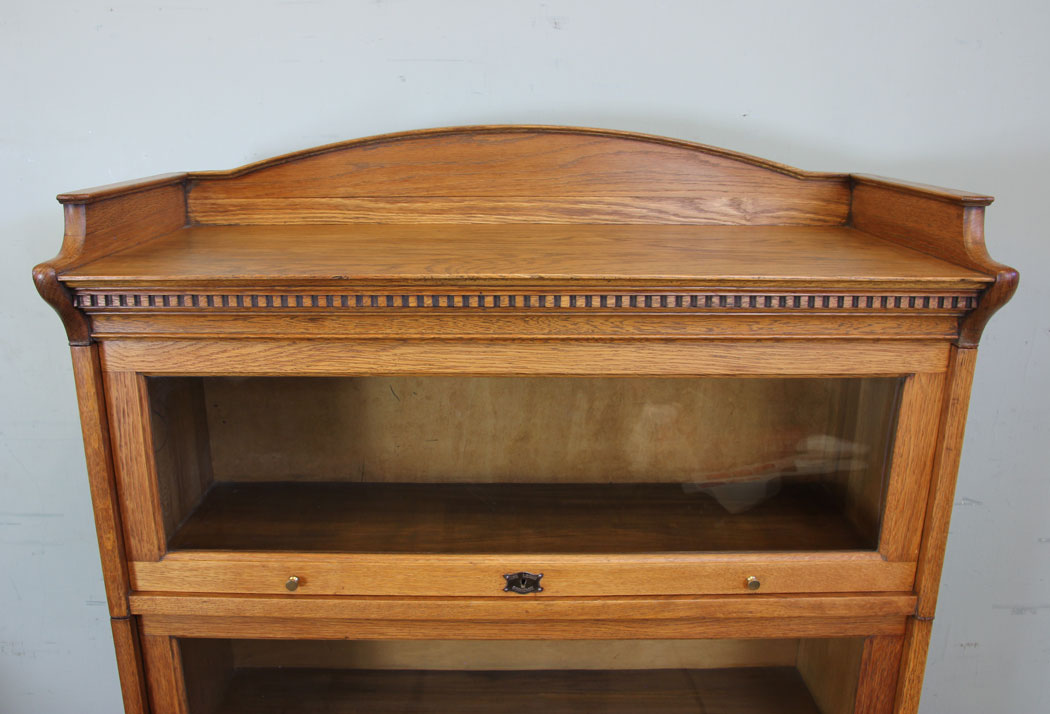 11020r5 Antique Oak Lebus Globe Wernicke Stacking Bookcase, Antique Oak Lebus Stacking Sectional Bookcase