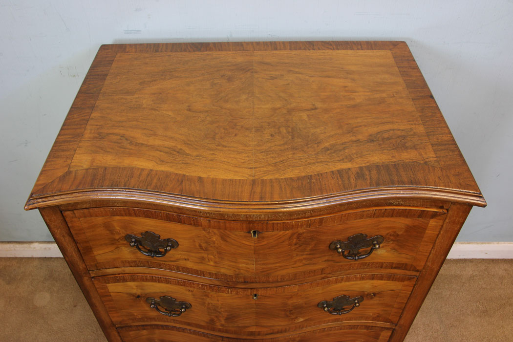 11023r7Antique Burr Walnut Chest of Drawers, London, Antique Figured Walnut Small Chest of Drawers