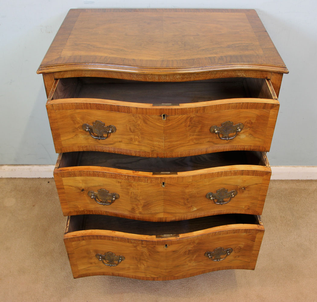 11023r8 Antique Burr Walnut Chest of Drawers, Bedside Chest,