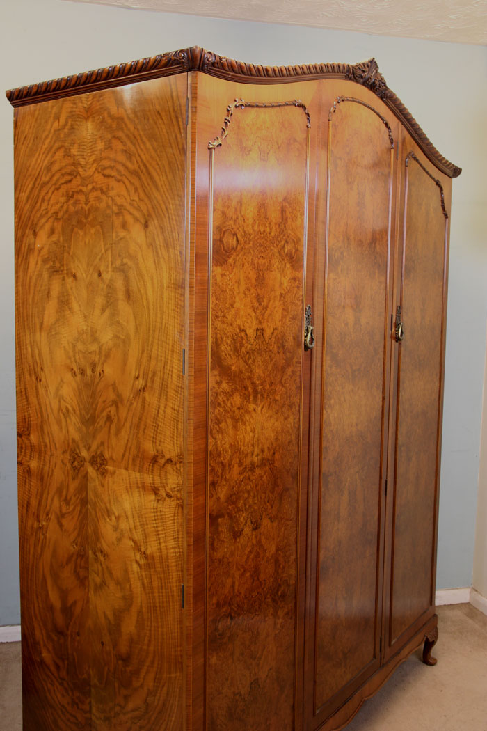 11052r6 Antique Burr Walnut Wardrobe, Bedroom Furniture, Quality Burr Walnut Triple Wardrobe