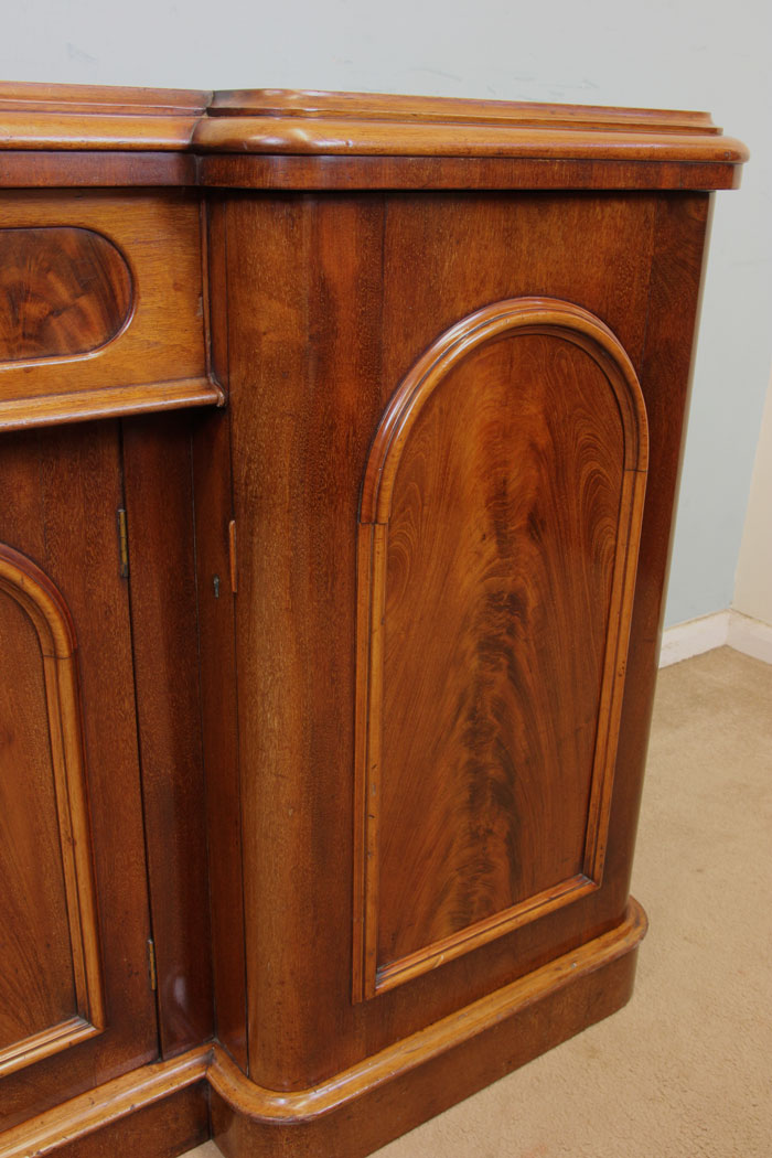 11057r4 Antique Mahogany 4 Door Sideboard Base, Antique Victorian Mahogany Breakfront Sideboard Dresser Base.