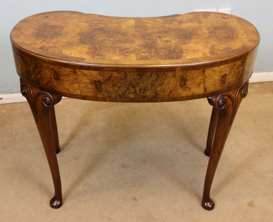 11058r6 Antique Shaped Burr Walnut Side Table, Antique Shaped Burr Walnut Side Table