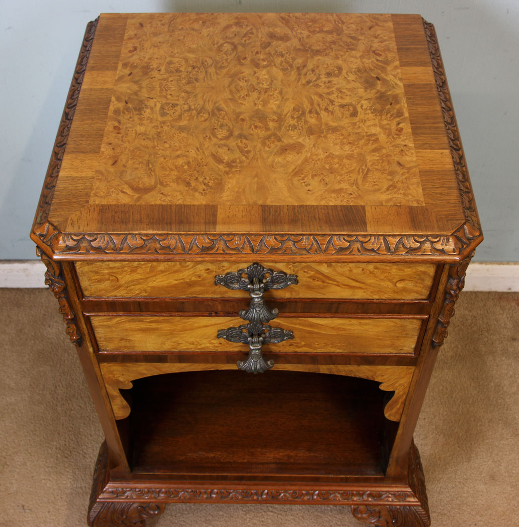 11060r5 Pair Antique Walnut Bedside Night Tables, Pair Burr Walnut Bedside Cabinets