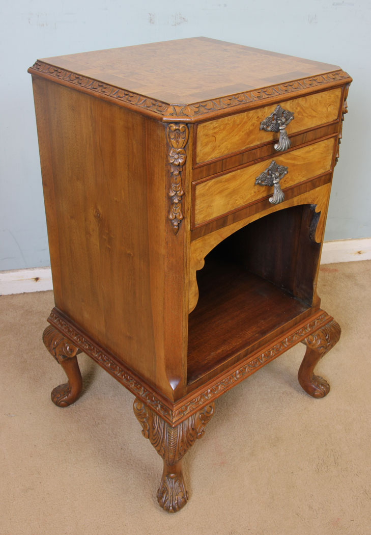 11060r7 Pair Antique Walnut Bedside Tables, Pair Burr Walnut Bedside Cabinets