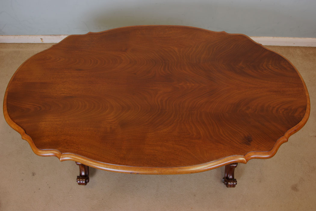 11067r4 Antique Shaped Mahogany Coffee Table, Antique Mahogany Coffee Table