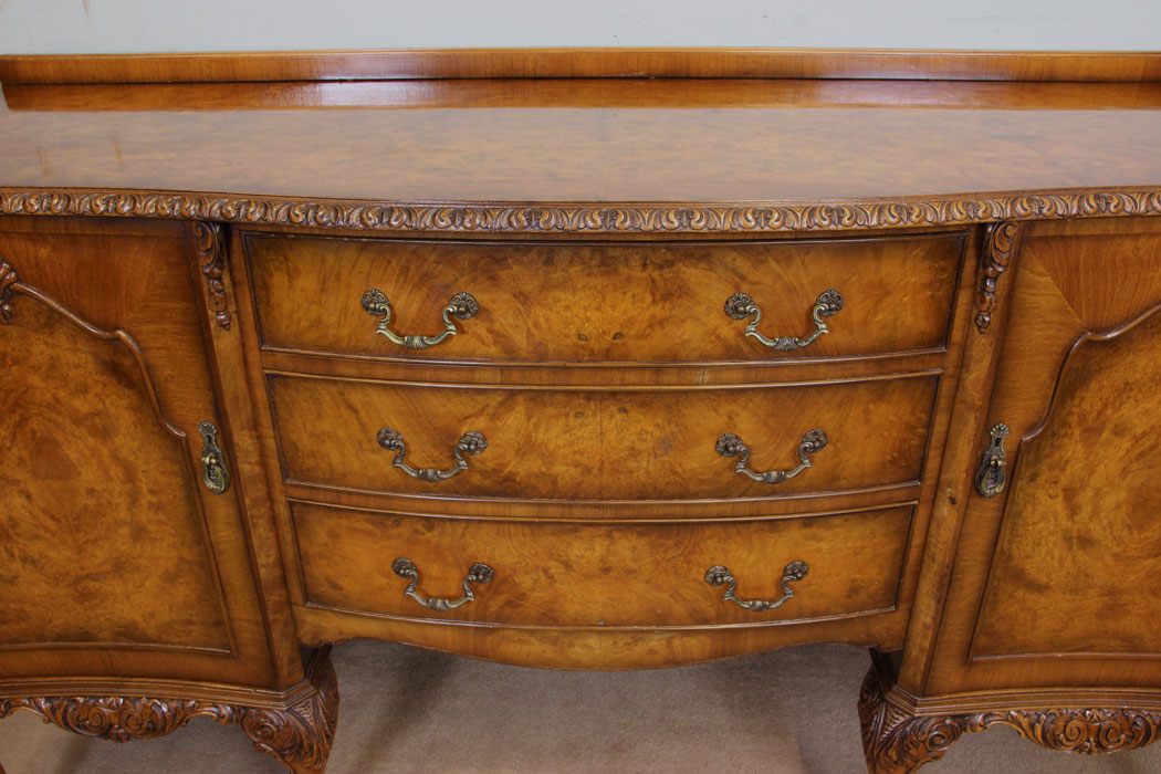 11070r13 Antique Bow Front Burr Walnut Sideboard,