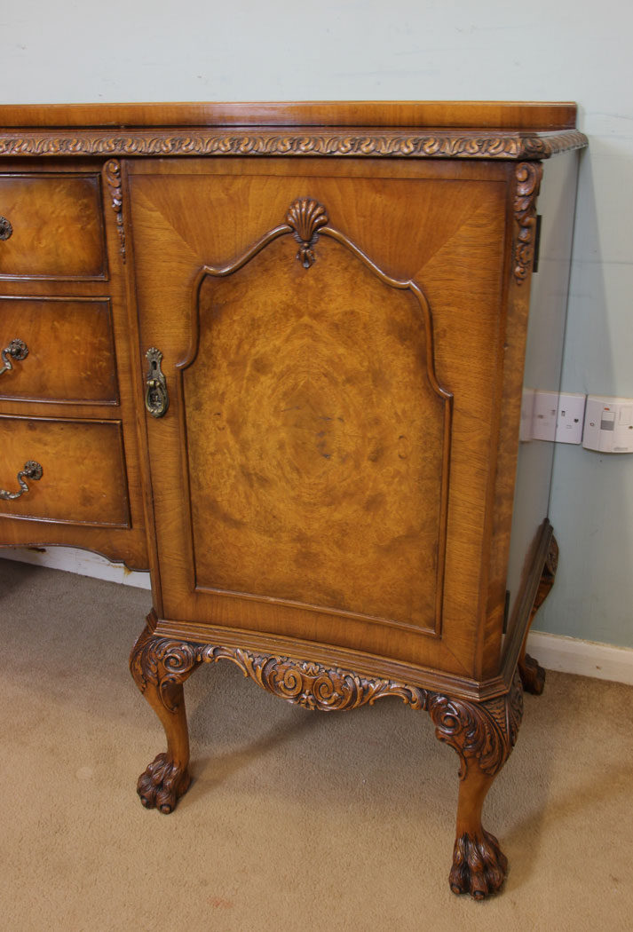 11070r3 Burr Walnut Sideboard, Server, Burr Walnut Queen Anne Style Sideboard Dresser Base