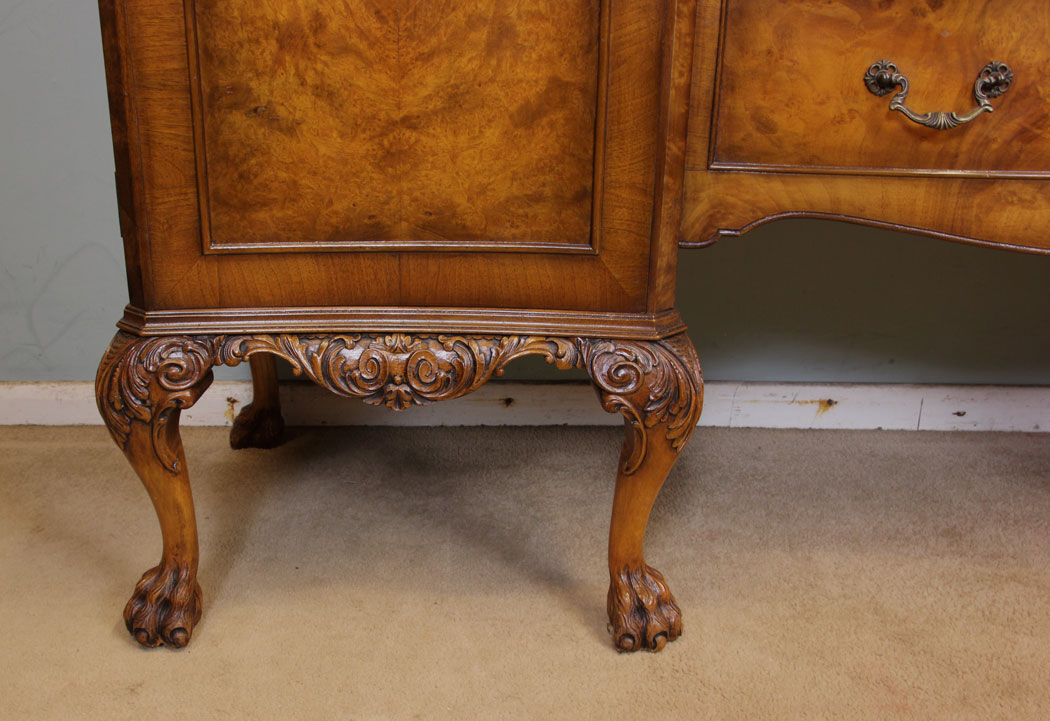 11070r6 Antique Burr Walnut Sideboard, Burr Walnut Queen Anne Style Sideboard Dresser Base