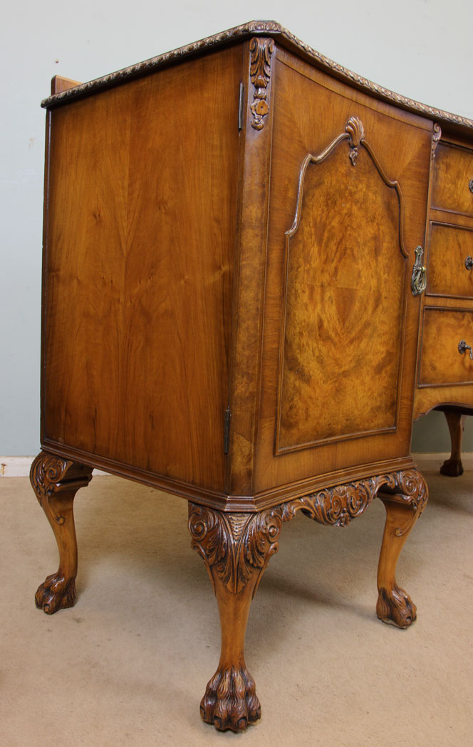 11070r9 Antique Burr Walnut Sideboard, Burr Walnut Queen Anne Style Sideboard Dresser Base